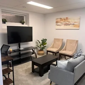 https://well-furnished-1-bedroom-basement-suite.winnipeg-hotels.net
