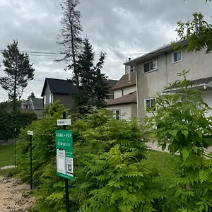 https://villa-walking-distance-to-st-boniface-ample-parking.winnipeg-hotels.net